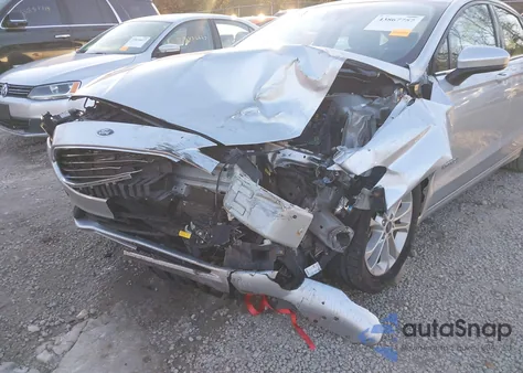 2019 Ford Fusion Hybrid Se from USA, damaged, VIN 3FA6P0LU8KR106967